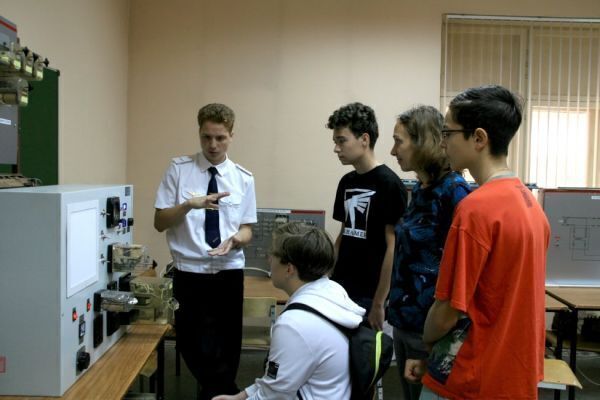 2309unsat3-min5FDB3819-5AE0-6080-4045-480FE45AB9CF.jpg