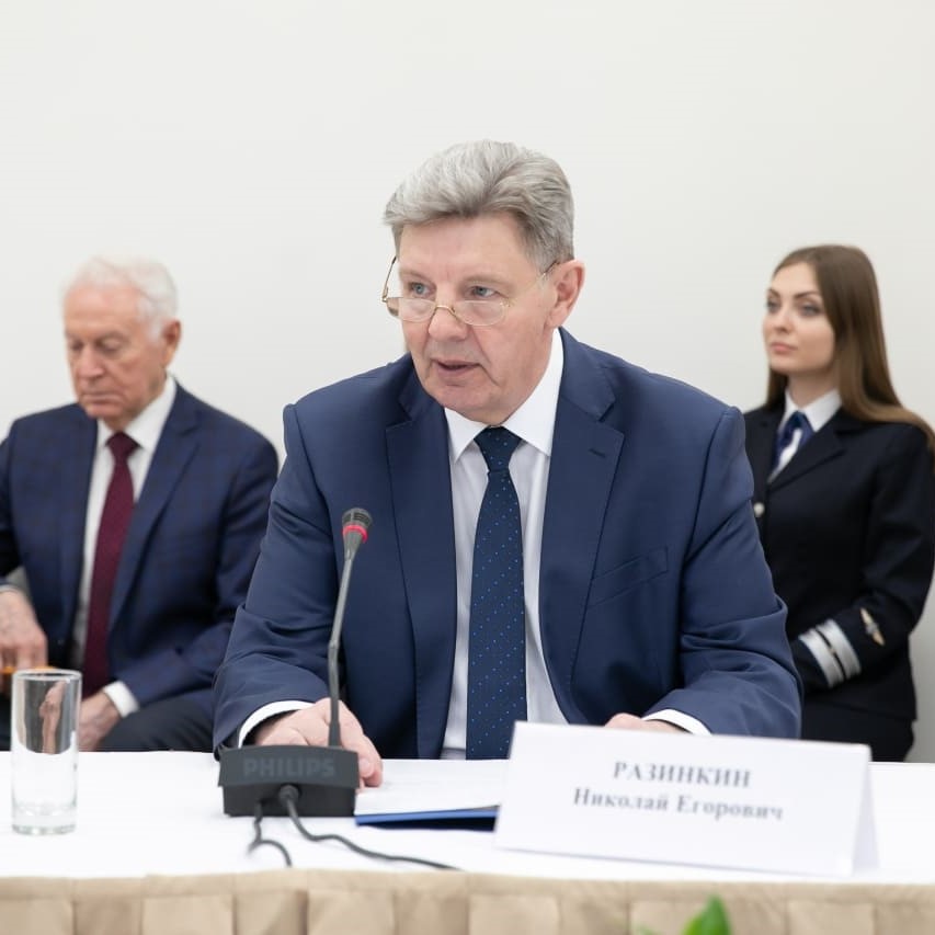 1.1 Колледж посетили заместитель министра транспорта Валентин Иванов и первый заместитель министра просвещения Александр Бугаев - MKT-TEST