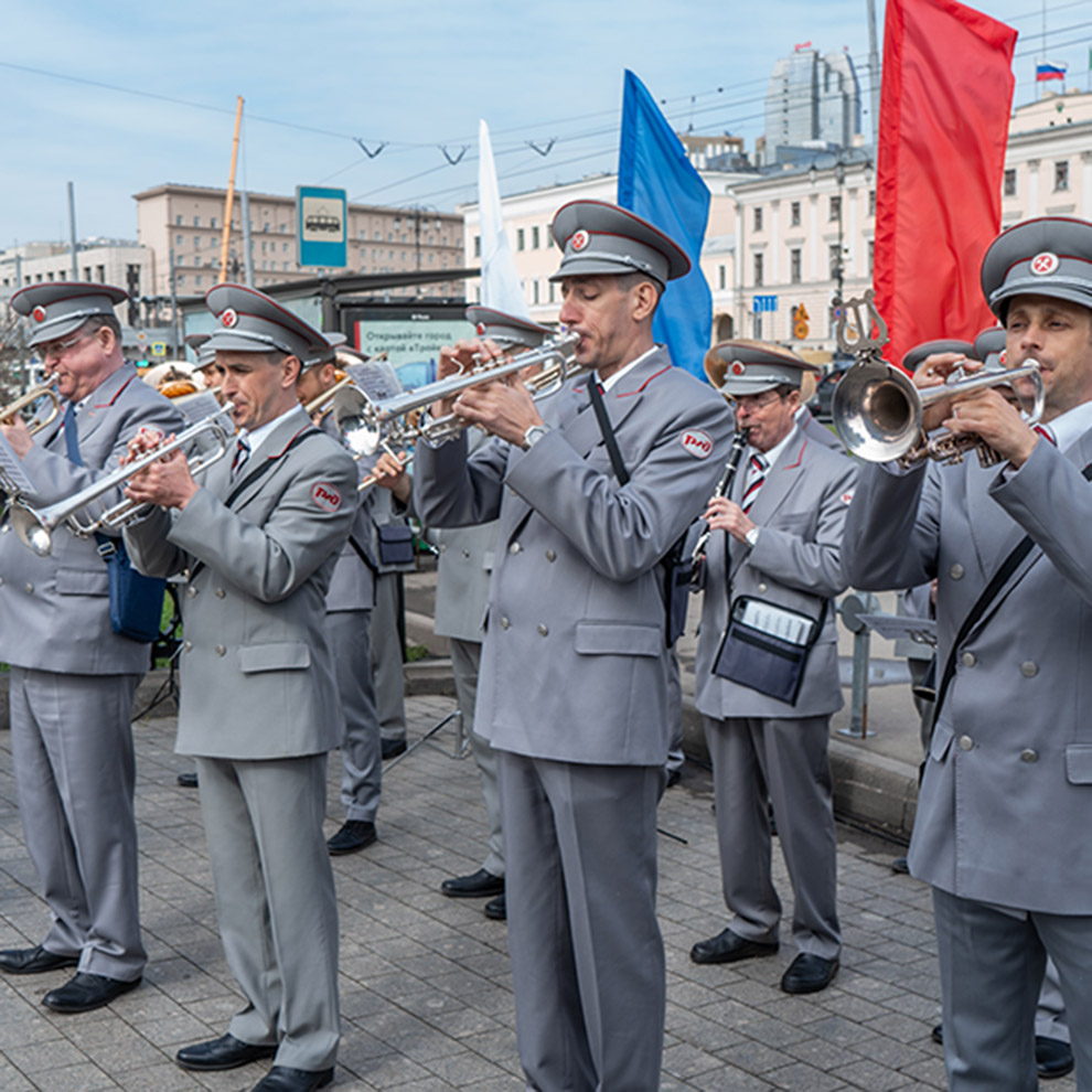 DSC02350.1 Студенты МКТ приняли участие в торжественном митинге ОАО «РЖД» - MKT-TEST