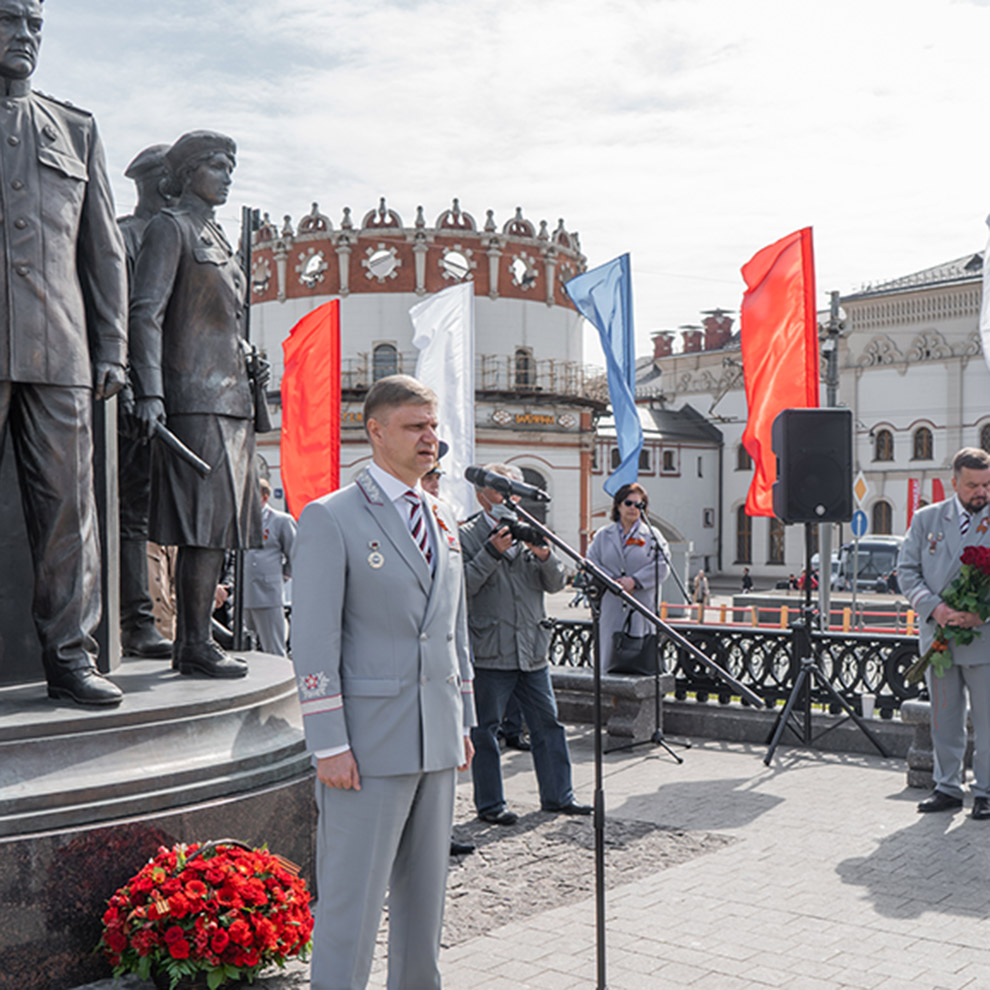 DSC02487.1 Студенты МКТ приняли участие в торжественном митинге ОАО «РЖД» - MKT-TEST